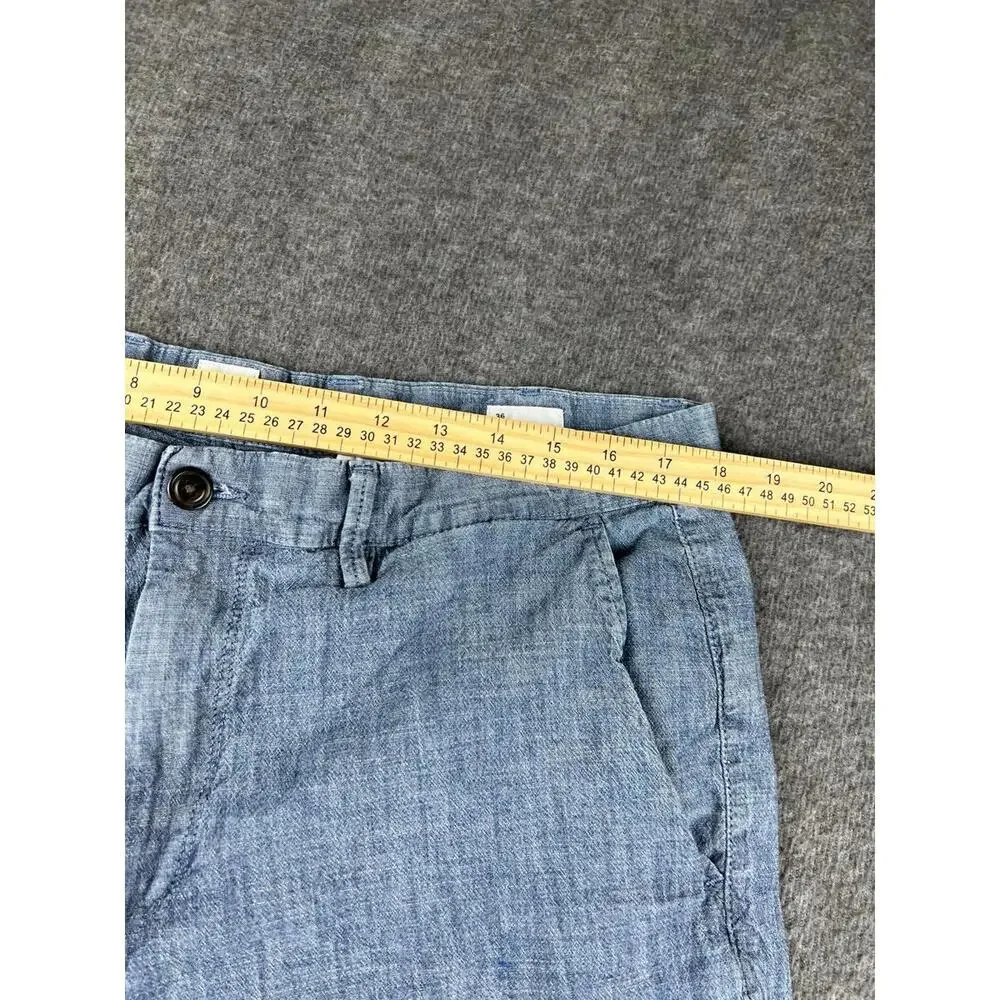 GAP Men's Essential Khaki 10